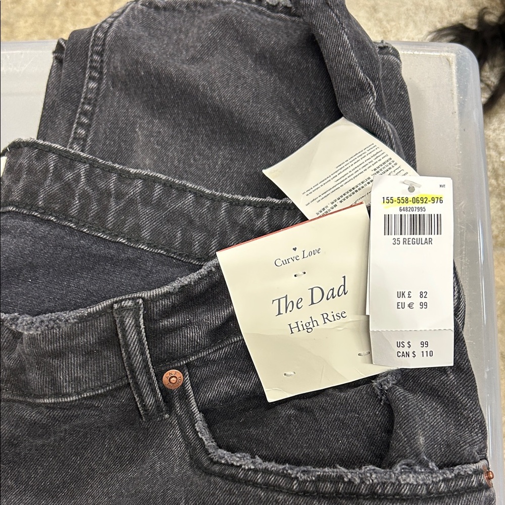 A&F Women's High Rise Jeans - Black, size 20R/35 regular. The dad High Rise! NWT